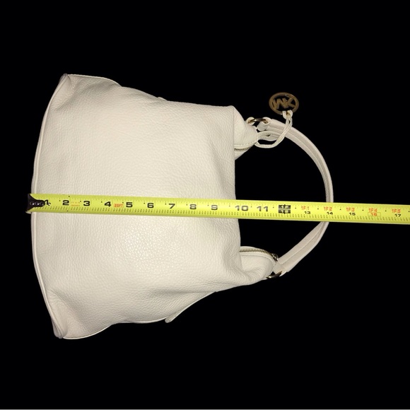 Michael Kors Off White Color Shoulder Bag - Picture 5 of 10